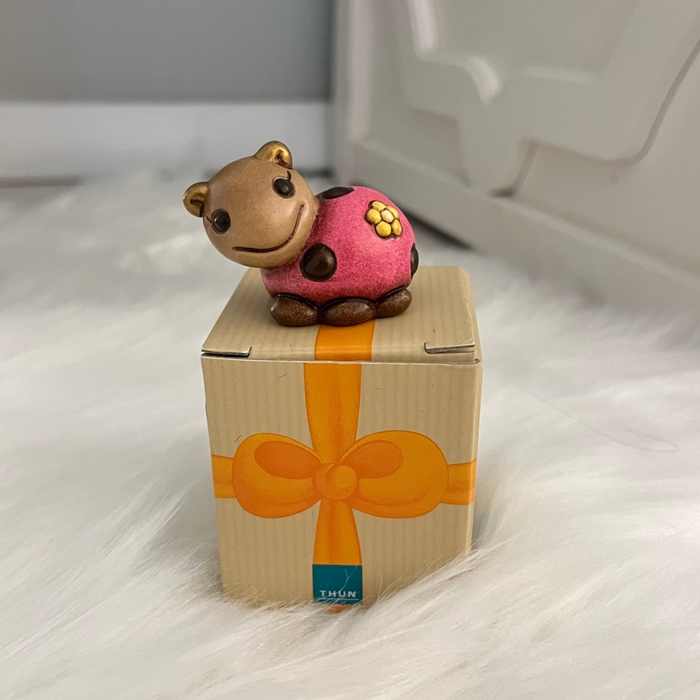 THUN Italy Pink Ladybug with Flower Figurine💗🐞